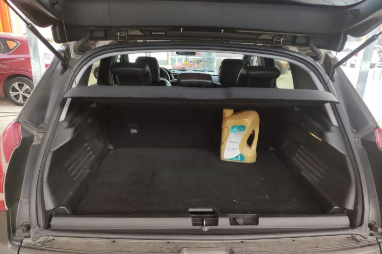 Used Peugeot 3008 2013 1.6THP Automatic Prestige Edition Trunk