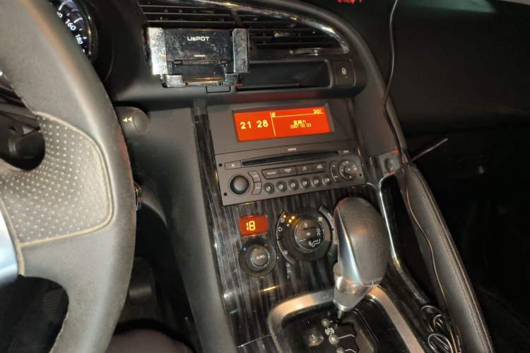 Used Peugeot 3008 2013 1.6THP Automatic Trend Edition Audio And AC Panel