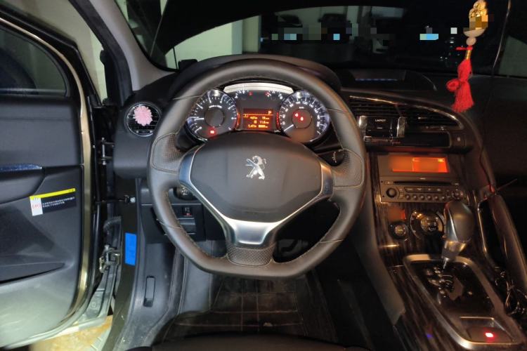 Used Peugeot 3008 2013 1.6THP Automatic Trend Edition Steering Wheel