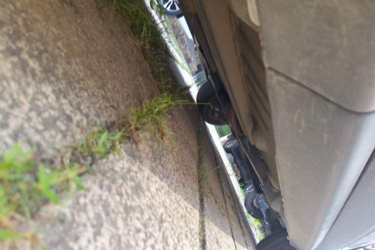 Used Peugeot 3008 2013 2.0L Manual Classic Edition Chassis Front Left