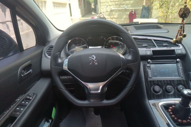 Used Peugeot 3008 2013 2.0L Manual Classic Edition Steering Wheel