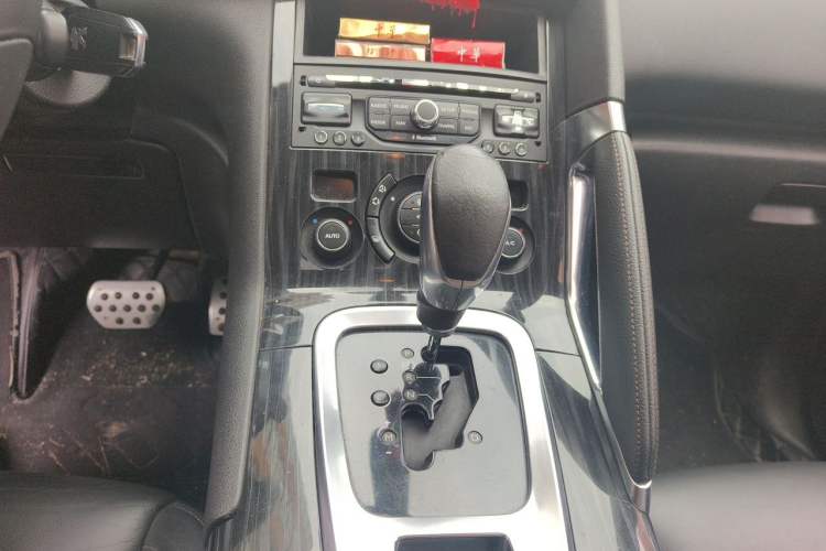 Used Peugeot 3008 2013 1.6THP Automatic Prestige Edition Audio And AC Panel