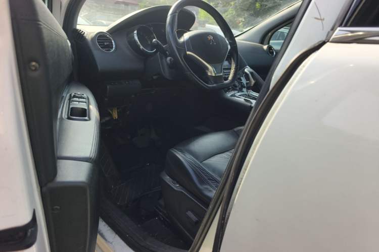 Used Peugeot 3008 2013 2.0L Automatic Trend Edition Driver Seat