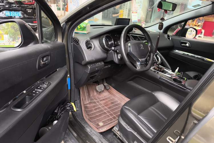 Used Peugeot 3008 2013 2.0L Automatic Trend Edition Driver Seat