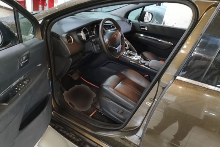 Used Peugeot 3008 2013 1.6THP Automatic Prestige Edition Driver Seat