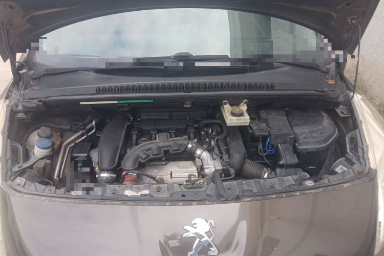 Used Peugeot 3008 2013 1.6THP Automatic Trend Edition Engine Bay