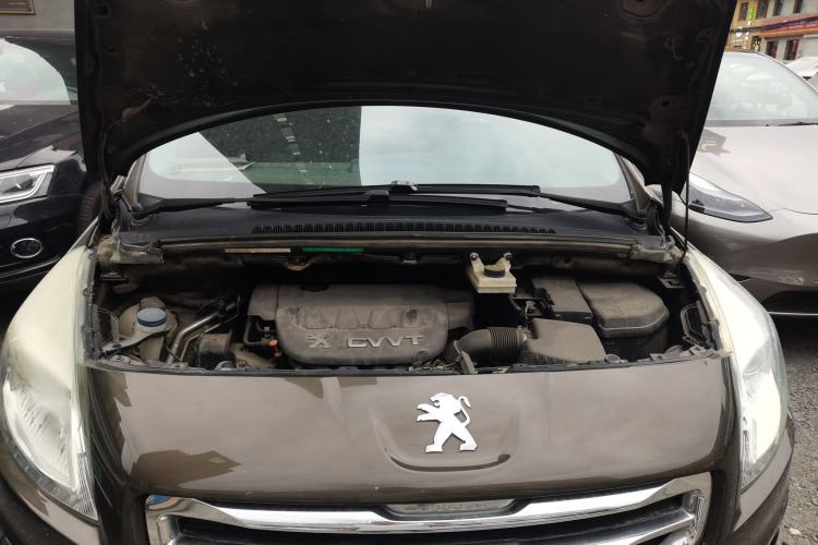 Used Peugeot 3008 2013 2.0L Automatic Trend Edition Engine Bay