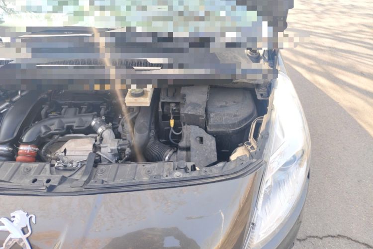 Used Peugeot 3008 2013 1.6THP Automatic Trend Edition Engine Bay Left