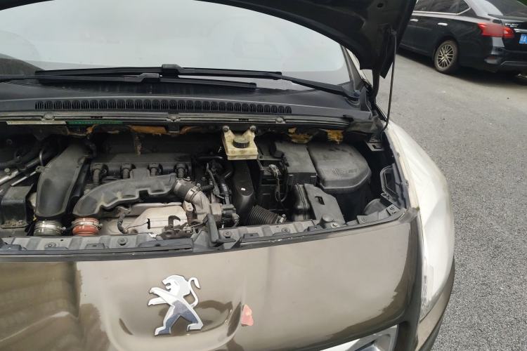 Used Peugeot 3008 2013 1.6THP Automatic Prestige Edition Engine Bay Left