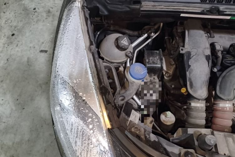 Used Peugeot 3008 2013 1.6THP Automatic Prestige Edition Engine Bay Right
