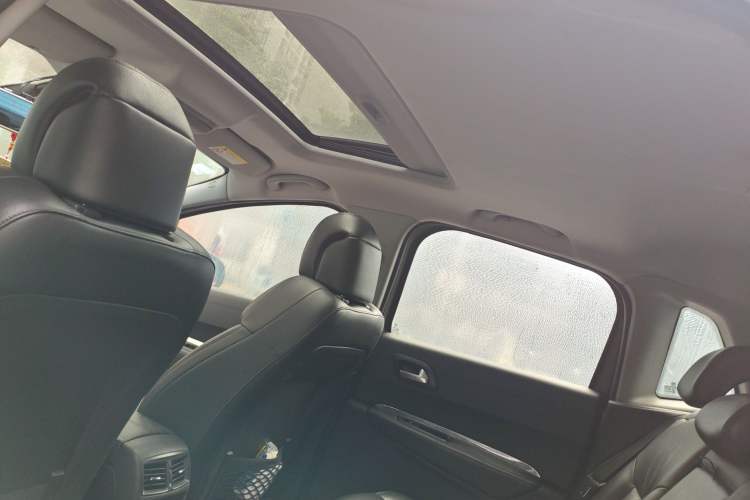 Used Peugeot 3008 2013 1.6THP Automatic Trend Edition Headliner