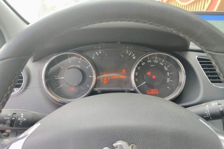 Used Peugeot 3008 2013 1.6THP Automatic Prestige Edition Instrument Cluster