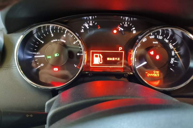 Used Peugeot 3008 2013 1.6THP Automatic Prestige Edition Instrument Cluster