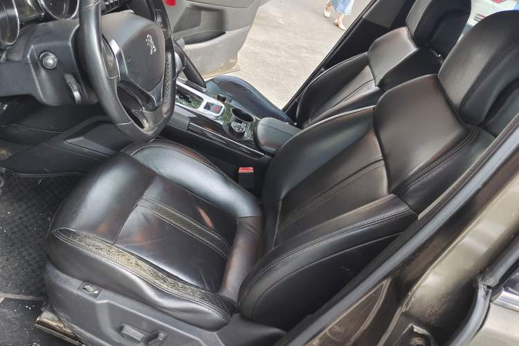 Used Peugeot 3008 2013 1.6THP Automatic Prestige Edition Left Front Seat