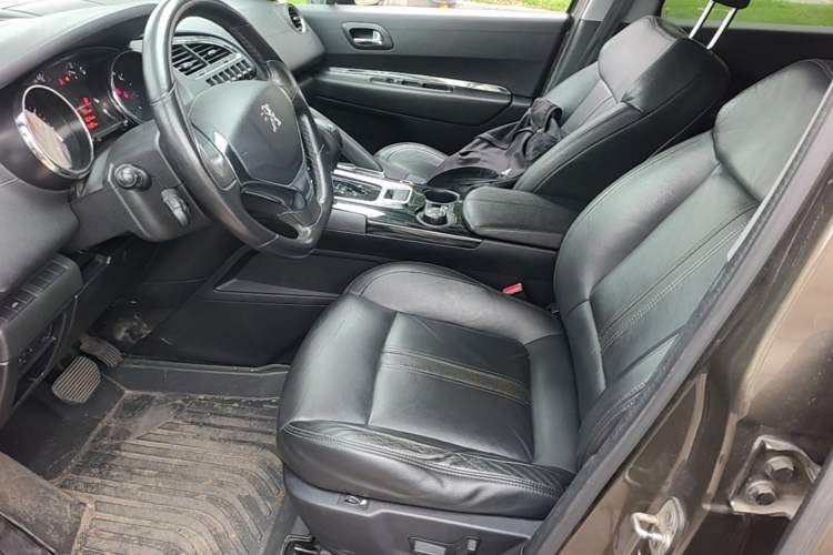 Used Peugeot 3008 2013 1.6THP Automatic Prestige Edition Left Front Seat