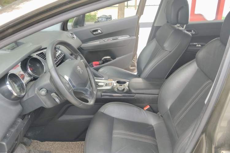 Used Peugeot 3008 2013 1.6THP Automatic Prestige Edition Left Front Seat