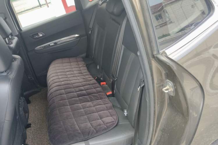 Used Peugeot 3008 2013 1.6THP Automatic Prestige Edition Left Rear Seat