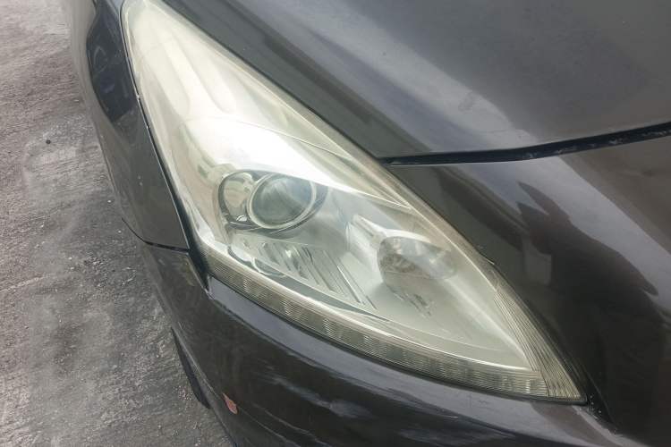 Used Peugeot 3008 2013 1.6THP Automatic Trend Edition Right Front Headlight