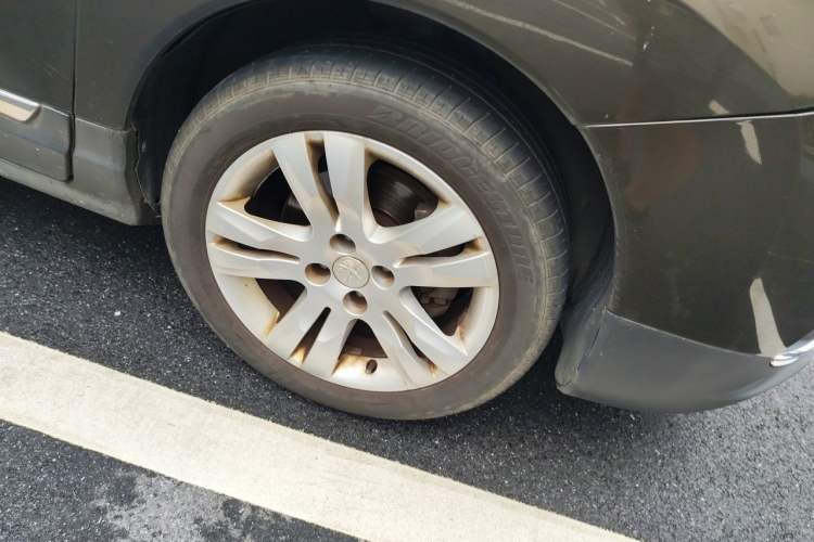 Used Peugeot 3008 2013 2.0L Automatic Trend Edition Right Front Wheel Hub