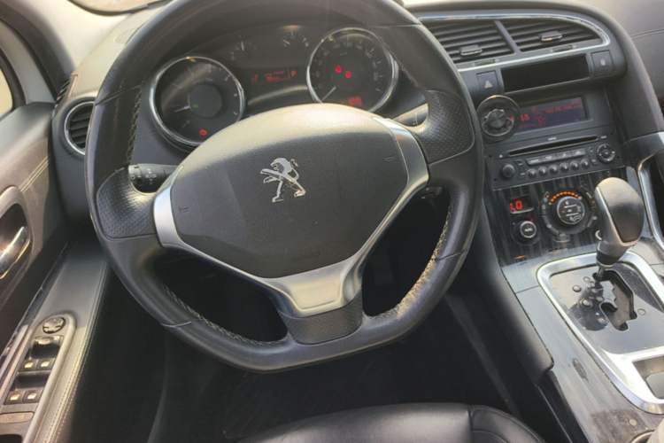 Used Peugeot 3008 2013 2.0L Automatic Trend Edition Steering Wheel