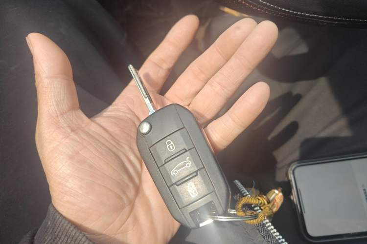 Used Peugeot 3008 2013 1.6THP Automatic Prestige Edition Vehicle Key