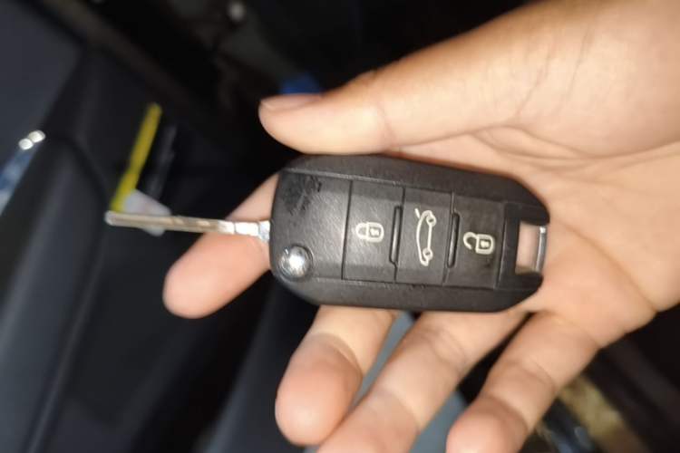 Used Peugeot 3008 2013 1.6THP Automatic Prestige Edition Vehicle Key