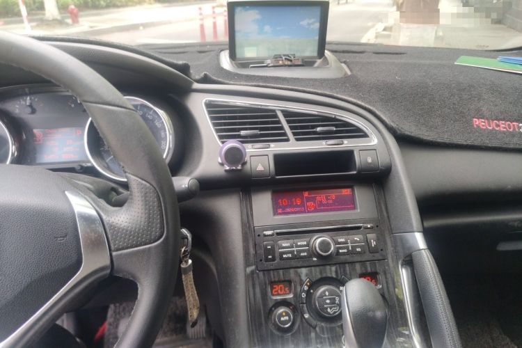 Used Peugeot 3008 2013 2.0L Automatic Trend Edition Audio And AC Panel