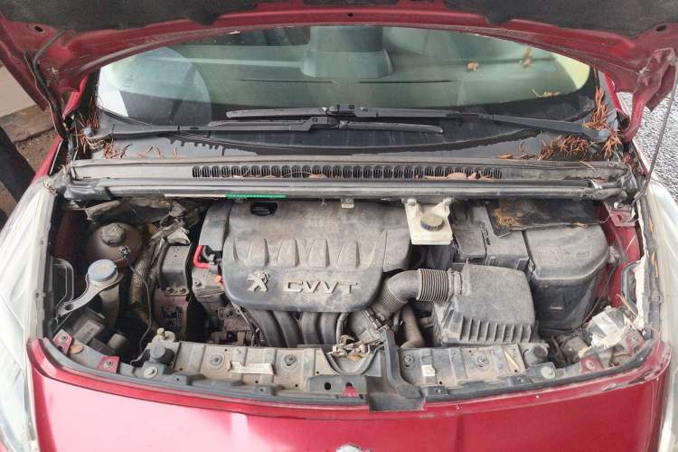 Used Peugeot 3008 2013 2.0L Automatic Classic Edition Engine Bay