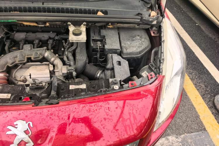 Used Peugeot 3008 2013 1.6THP Automatic Prestige Edition Engine Bay Left