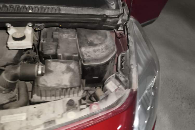 Used Peugeot 3008 2013 2.0L Automatic Classic Edition Engine Bay Left