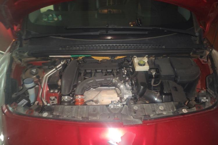 Used Peugeot 3008 2013 1.6THP Automatic Prestige Edition Engine Bay