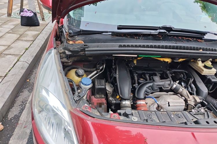 Used Peugeot 3008 2013 1.6THP Automatic Prestige Edition Engine Bay Right