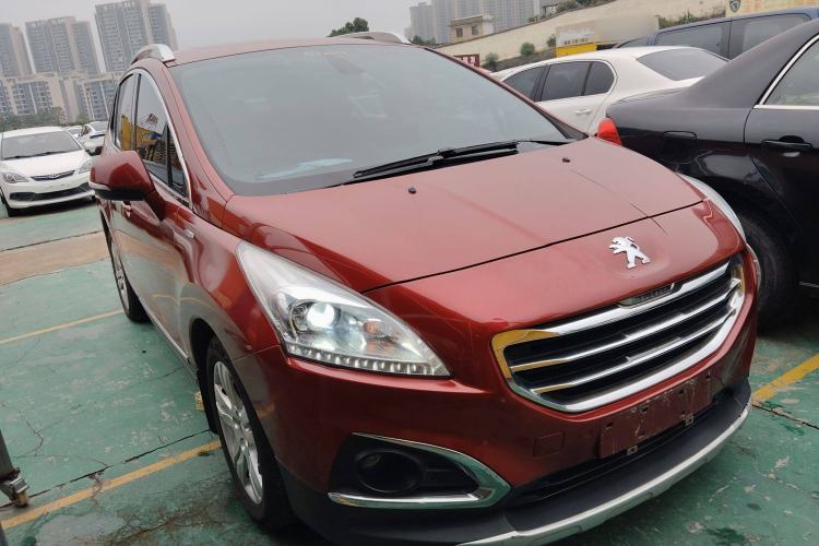 Used Peugeot 3008 2013 1.6THP Automatic Prestige Edition Front Right 45 Deg