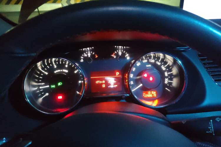 Used Peugeot 3008 2013 1.6THP Automatic Prestige Edition Instrument Cluster