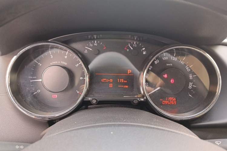 Used Peugeot 3008 2013 1.6THP Automatic Prestige Edition Instrument Cluster