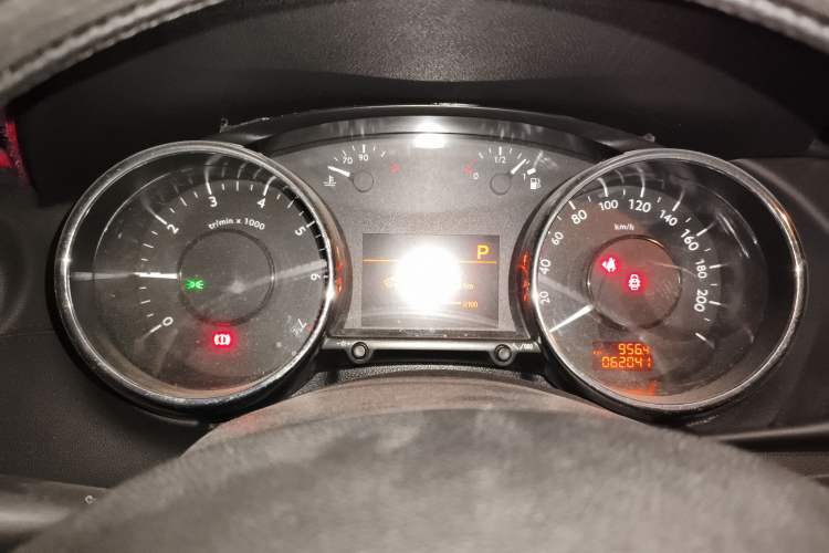 Used Peugeot 3008 2013 2.0L Automatic Classic Edition Instrument Cluster