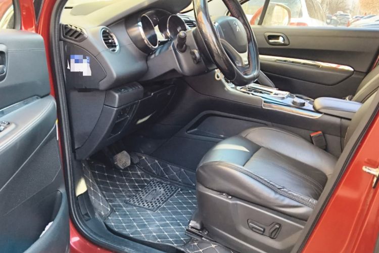 Used Peugeot 3008 2013 1.6THP Automatic Prestige Edition Left Front Seat