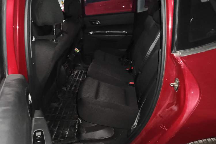 Used Peugeot 3008 2013 2.0L Automatic Classic Edition Left Rear Seat