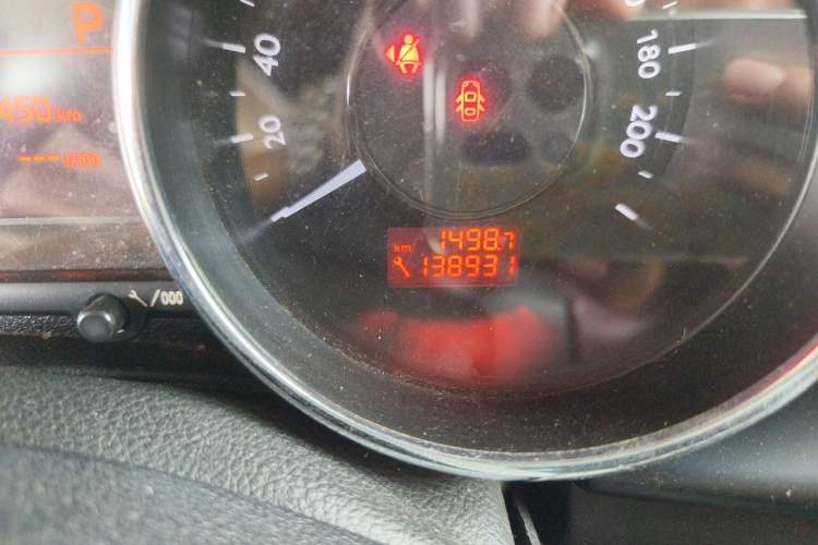 Used Peugeot 3008 2013 2.0L Automatic Classic Edition Odometer Close Up