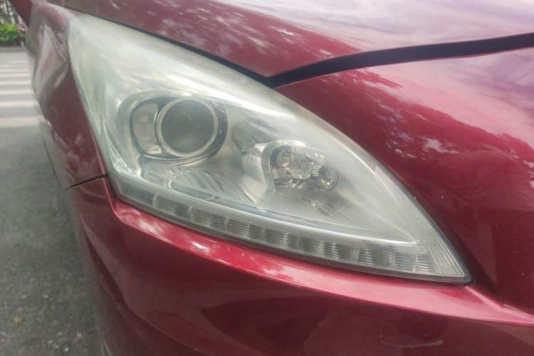 Used Peugeot 3008 2013 2.0L Automatic Trend Edition Right Front Headlight