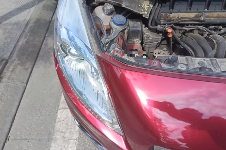 Used Peugeot 3008 2013 2.0L Automatic Trend Edition Right Front Headlight