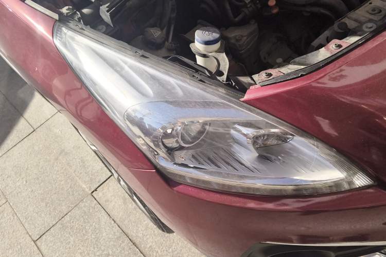 Used Peugeot 3008 2013 2.0L Automatic Classic Edition Right Front Headlight