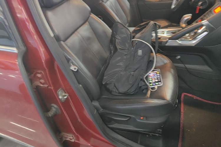 Used Peugeot 3008 2013 2.0L Automatic Trend Edition Right Front Seat