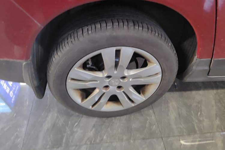 Used Peugeot 3008 2013 2.0L Automatic Trend Edition Right Rear Wheel Hub