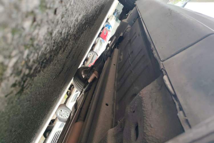 Used Peugeot 3008 2013 2.0L Automatic Trend Edition Right Side Sill