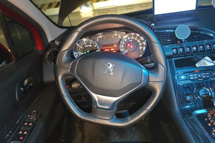 Used Peugeot 3008 2013 1.6THP Automatic Prestige Edition Steering Wheel