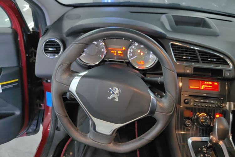 Used Peugeot 3008 2013 2.0L Automatic Trend Edition Steering Wheel
