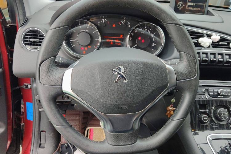 Used Peugeot 3008 2013 1.6THP Automatic Prestige Edition Steering Wheel