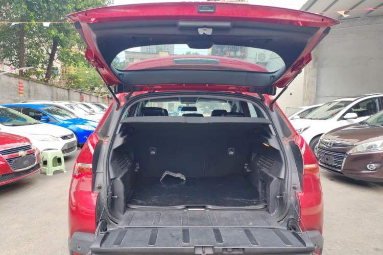 Used Peugeot 3008 2013 2.0L Automatic Trend Edition Trunk