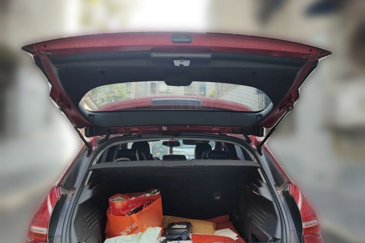 Used Peugeot 3008 2013 2.0L Automatic Classic Edition Trunk